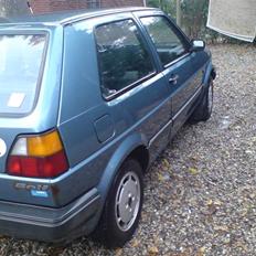 VW Golf II 1,6 solgt
