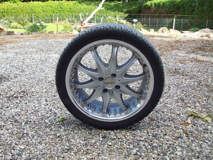 BMW 318i ''røde lyn'' solgt  - sommerfælge billede 2