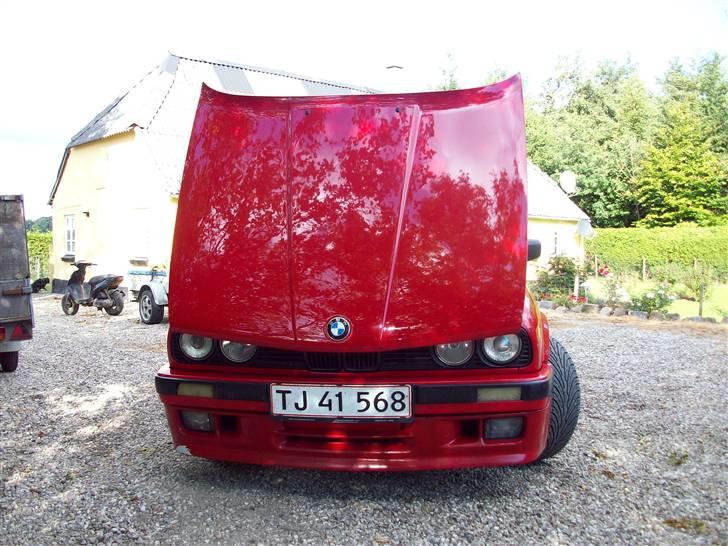 BMW 318i ''røde lyn'' solgt  billede 4