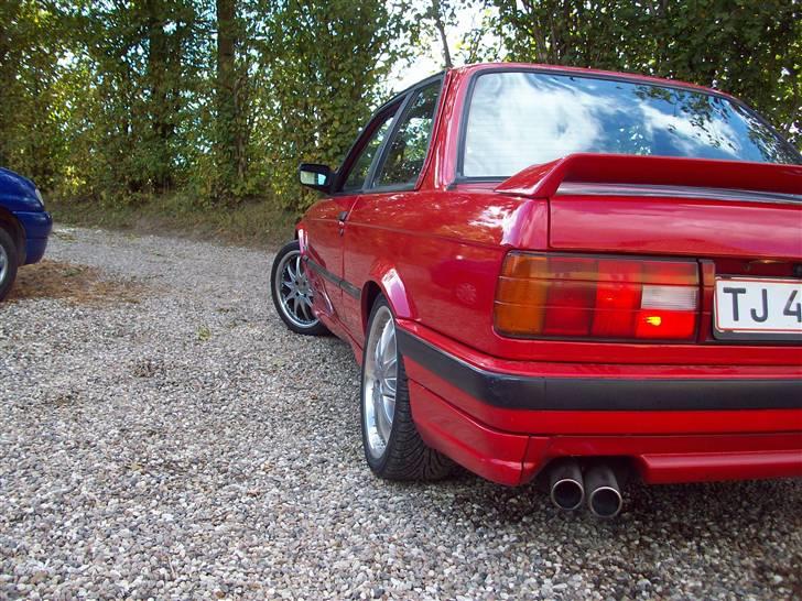 BMW 318i ''røde lyn'' solgt  billede 7