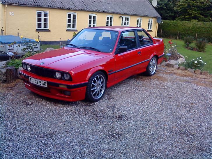 BMW 318i ''røde lyn'' solgt  billede 8