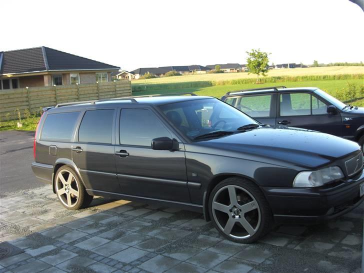 Volvo V70 2.5 T  20V AWD AUT "SOLGT" billede 1