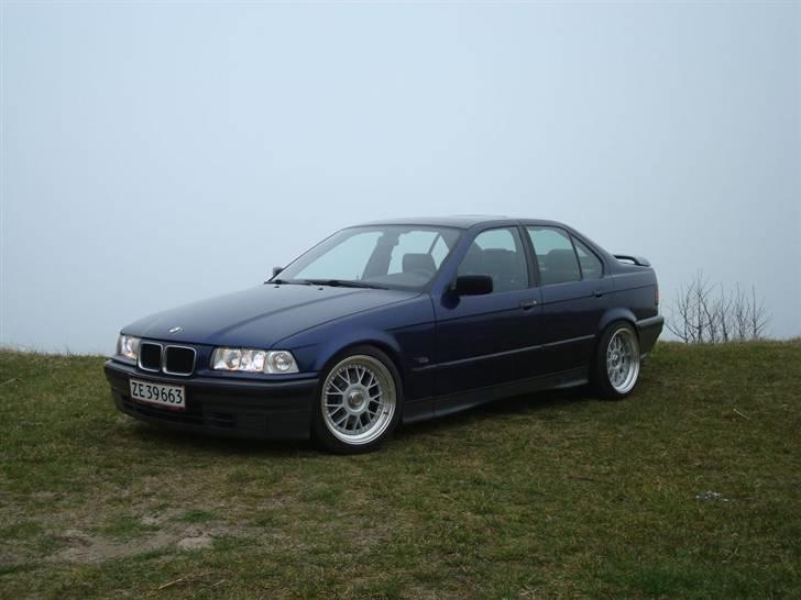 BMW E36 320I billede 1