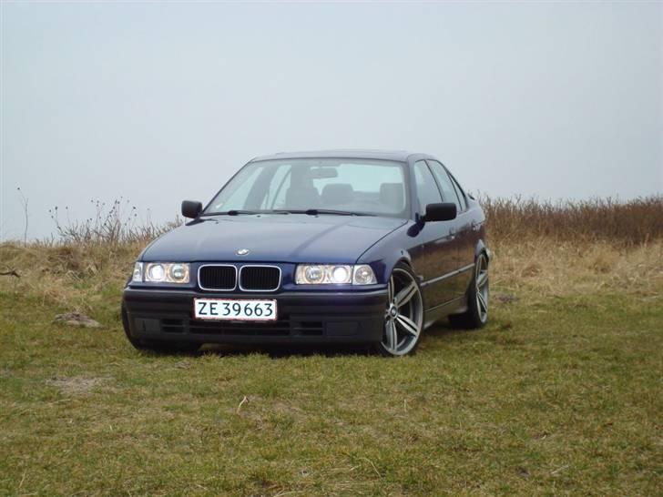 BMW E36 320I - De gamle fælge. billede 6