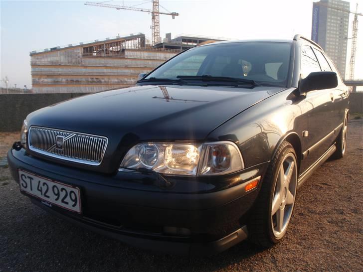 Volvo V40 T4 billede 1