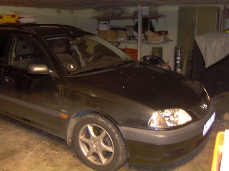 Toyota Avensis billede 1