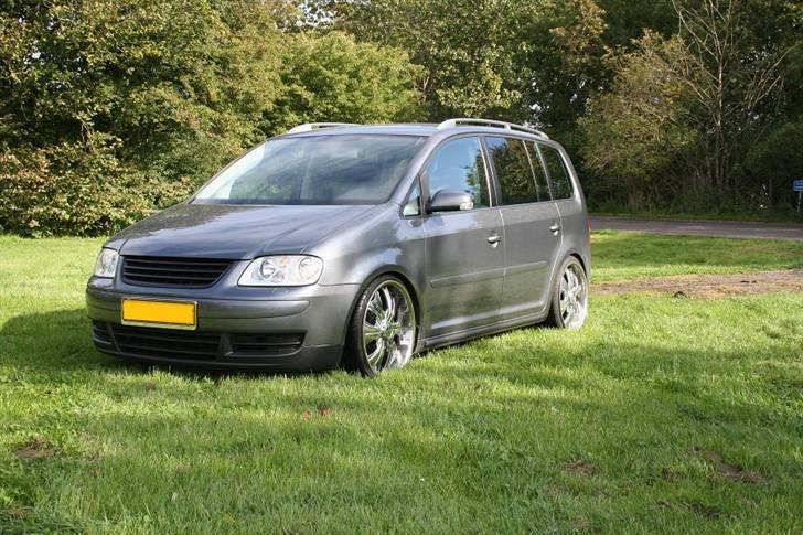 VW Touran 2,0 TDI ( SOLGT ) billede 4