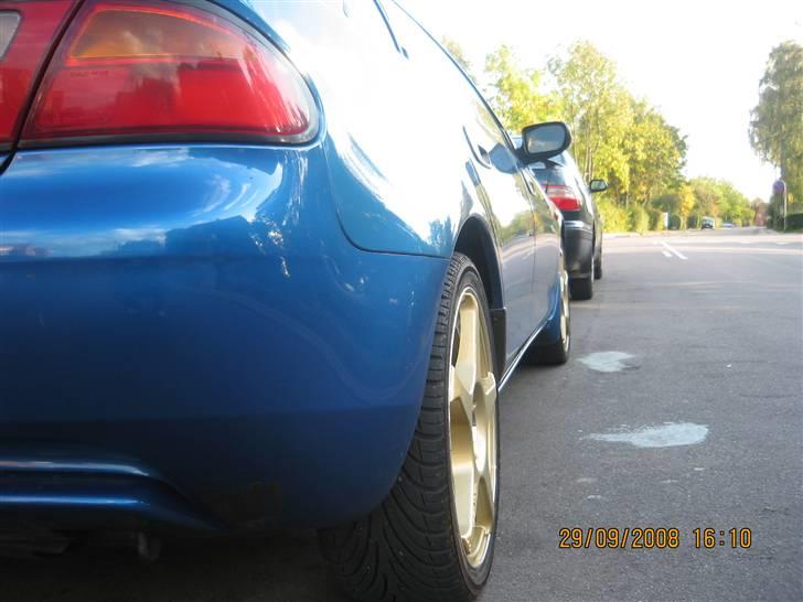 Mazda 323 F ( SOLGT ) billede 15