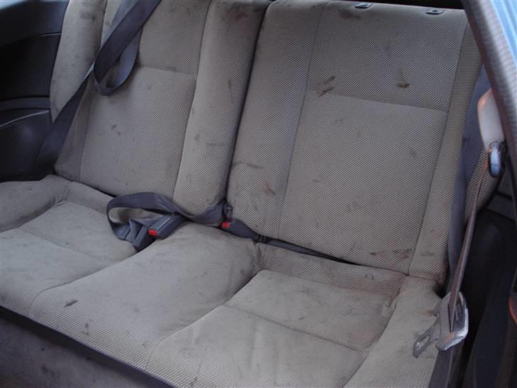 Honda civic >>totalskadet<< - ved at blive lavet pæn.. før billed.. ;) billede 3