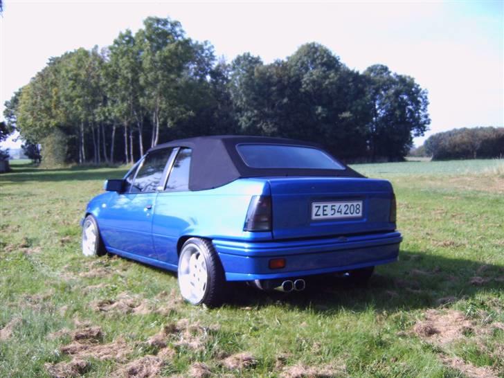 Opel Kadett GSI Cabrio SOLGT. billede 2
