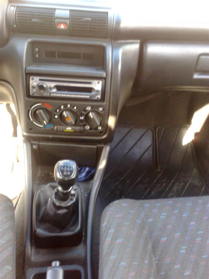 Opel Astra 1.6 i SOLGT! billede 8