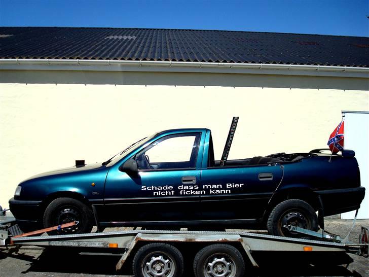 Opel vectra "DHB 08" "skrottet billede 1