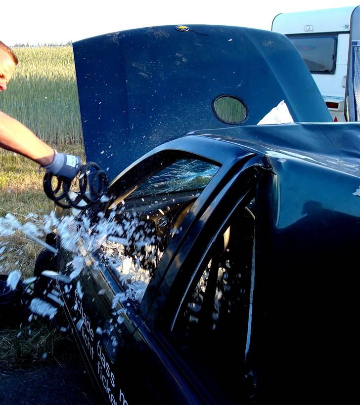 Opel vectra "DHB 08" "skrottet billede 12