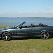 BMW 328i cabriolet