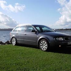Audi A4 AVANT S-LINE