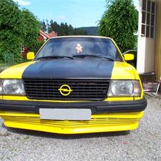 Opel ascona b (solgt)