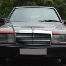 Mercedes Benz 190D