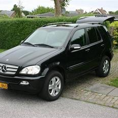 Mercedes Benz Ml 270CDI (SOLGT)