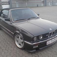 BMW 325i Cabriolet (Byttet)