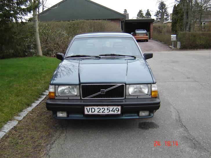 Volvo 740 GLE 2,3. SOLGT billede 2