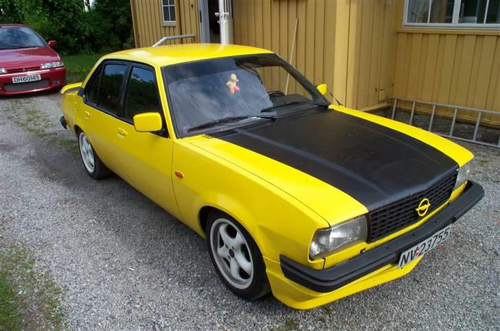 Opel ascona b (solgt) billede 3