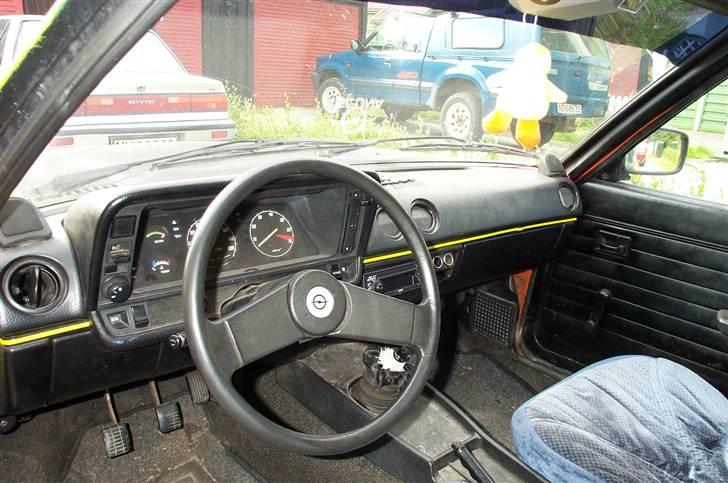 Opel ascona b (solgt) billede 5