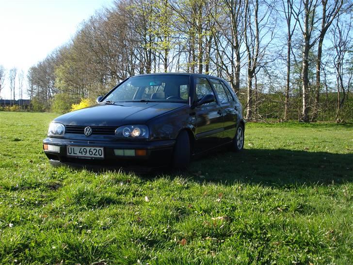 VW Golf III 1,8 CL #Solgt billede 1