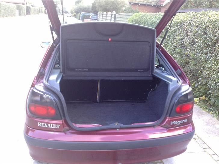 Renault Megane 1.6e RN billede 2