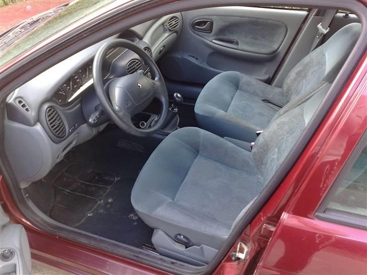Renault Megane 1.6e RN billede 7
