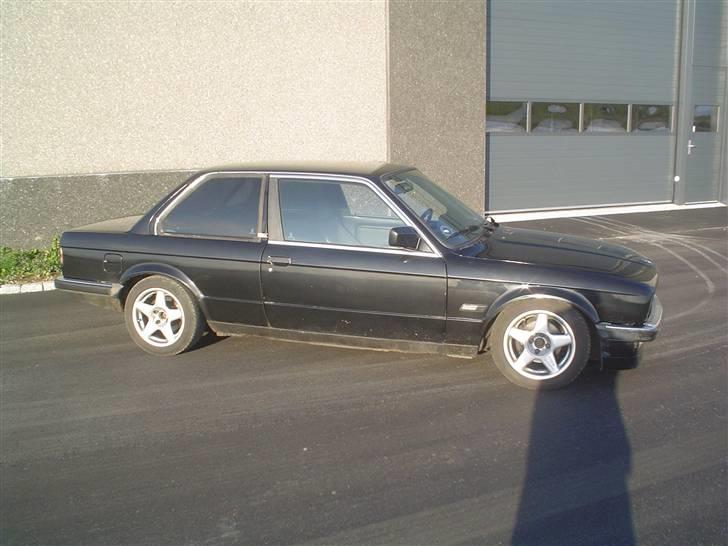 BMW 325i coupe (SOLGT) billede 3