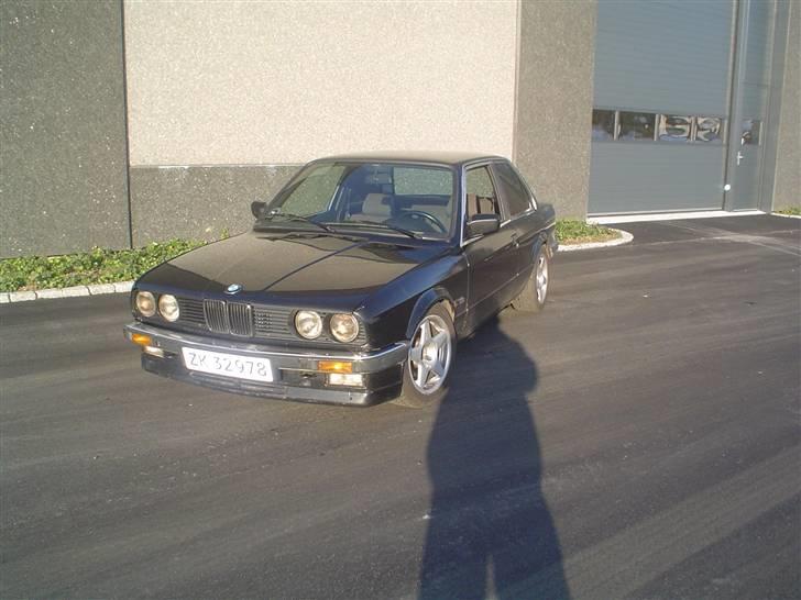 BMW 325i coupe (SOLGT) - plader afmeldt billede 5