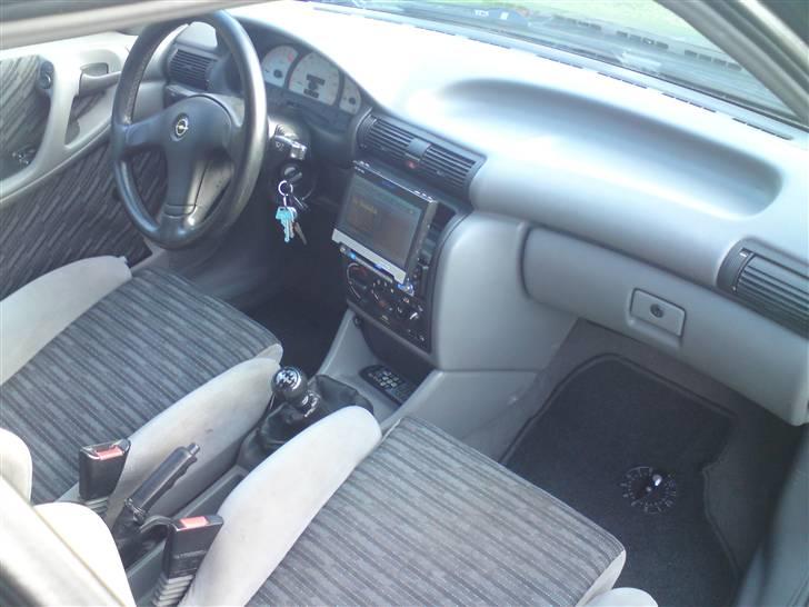 Opel astra 2,0i stc SOLGT - FØR LÆDERKABINE BLEV SAT I OG DVD TAGET UD. billede 7