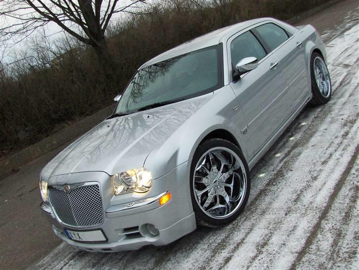 Chrysler 300C - Glöm inte kolla på mina videos billede 3
