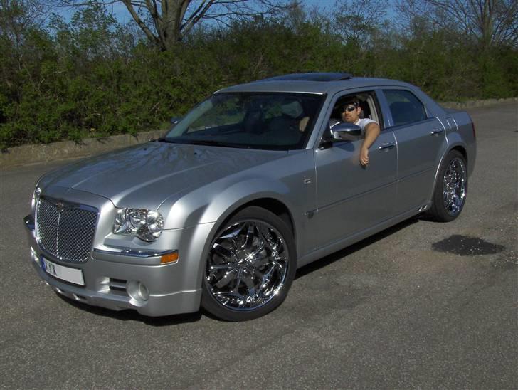 Chrysler 300C - Glöm inte kolla på mina videos billede 9
