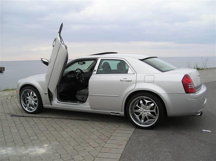 Chrysler 300C - Glöm inte kolla på mina videos billede 16