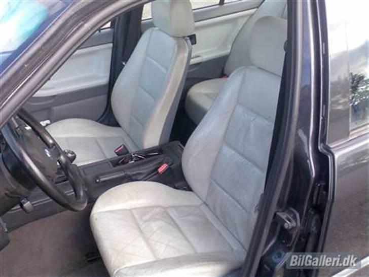 BMW 320i E36 ***SOLGT*** billede 5