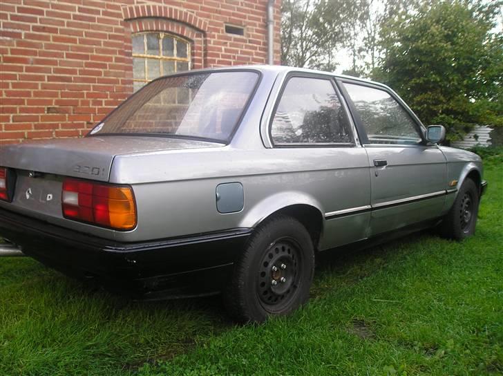 BMW E30 320/325.. solgt.. billede 2