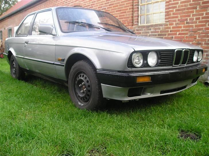 BMW E30 320/325.. solgt.. billede 3