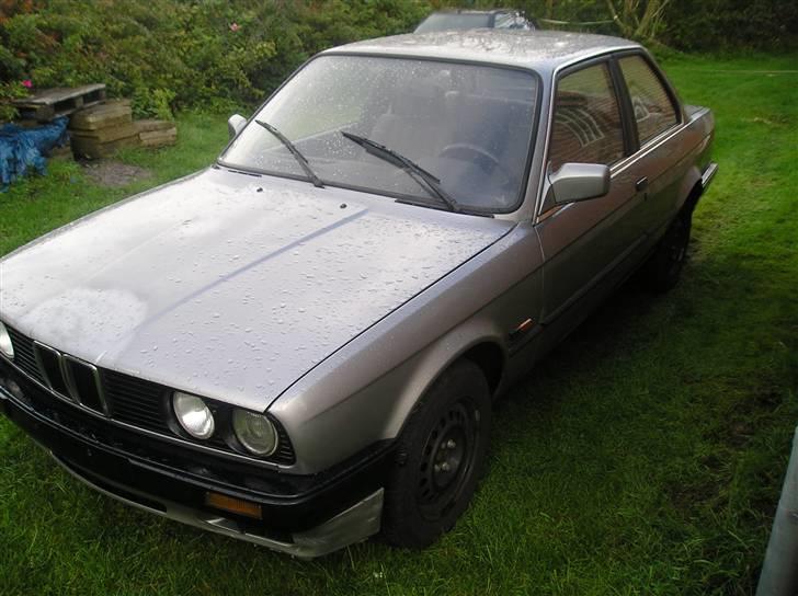 BMW E30 320/325.. solgt.. billede 4