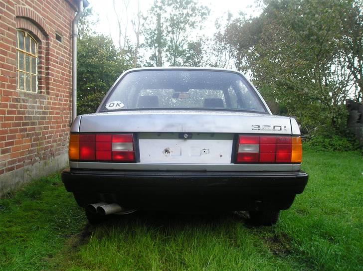 BMW E30 320/325.. solgt.. billede 6