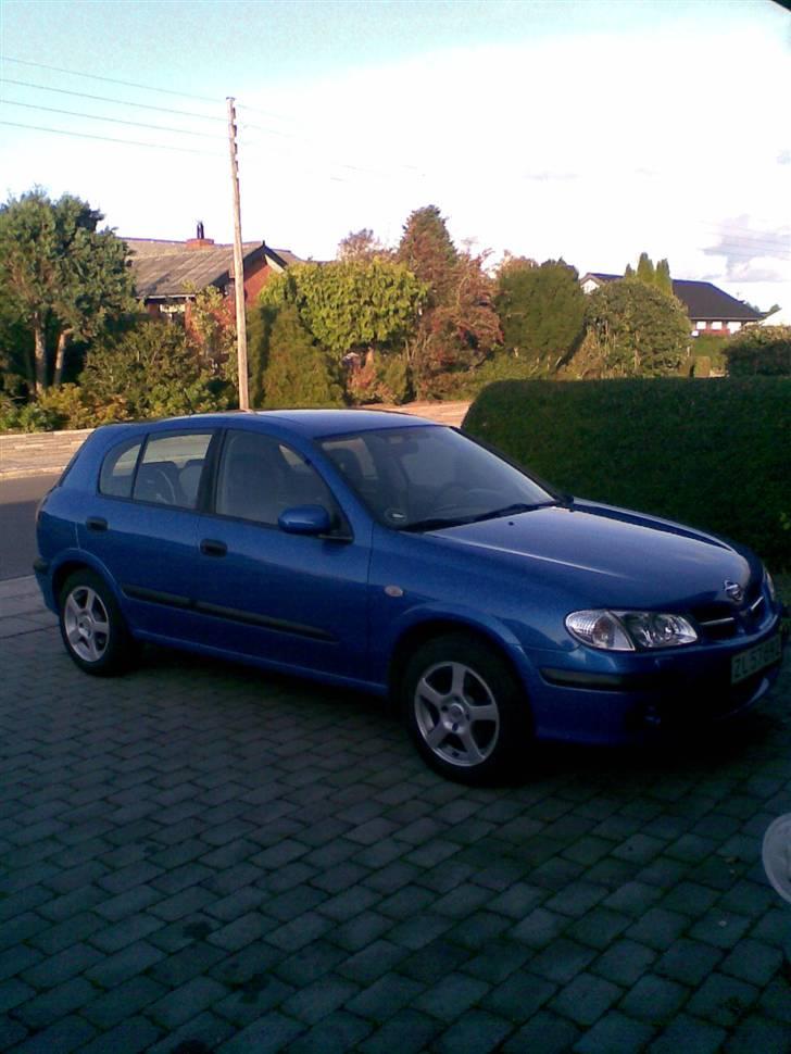 Nissan almera Eleance billede 1