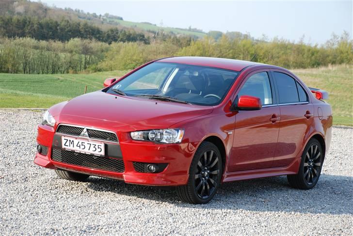 Mitsubishi Lancer Sport Sedan billede 2