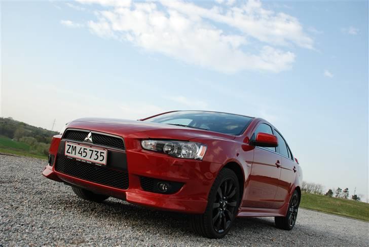 Mitsubishi Lancer Sport Sedan billede 4