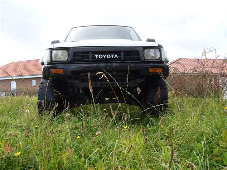 Toyota hilux ln110 4x4 td solgt billede 7