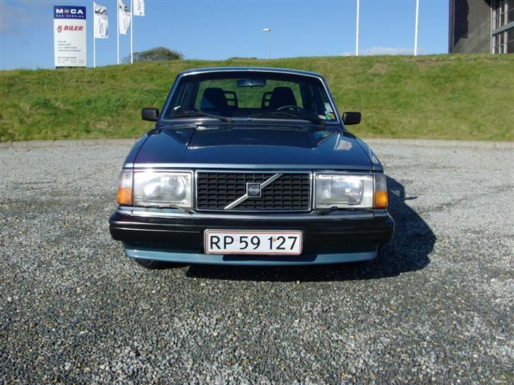 Volvo 244 2,3 (SOLGT) billede 3