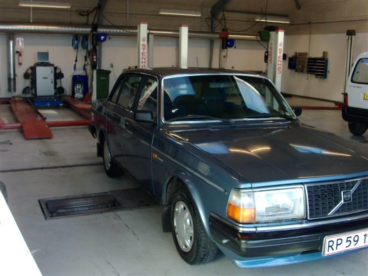 Volvo 244 2,3 (SOLGT) billede 10