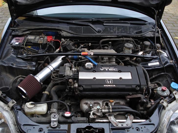 Honda Civic VTI - B16A2 billede 8