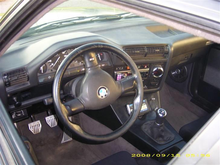 BMW 324 TD E30 touring Død billede 15