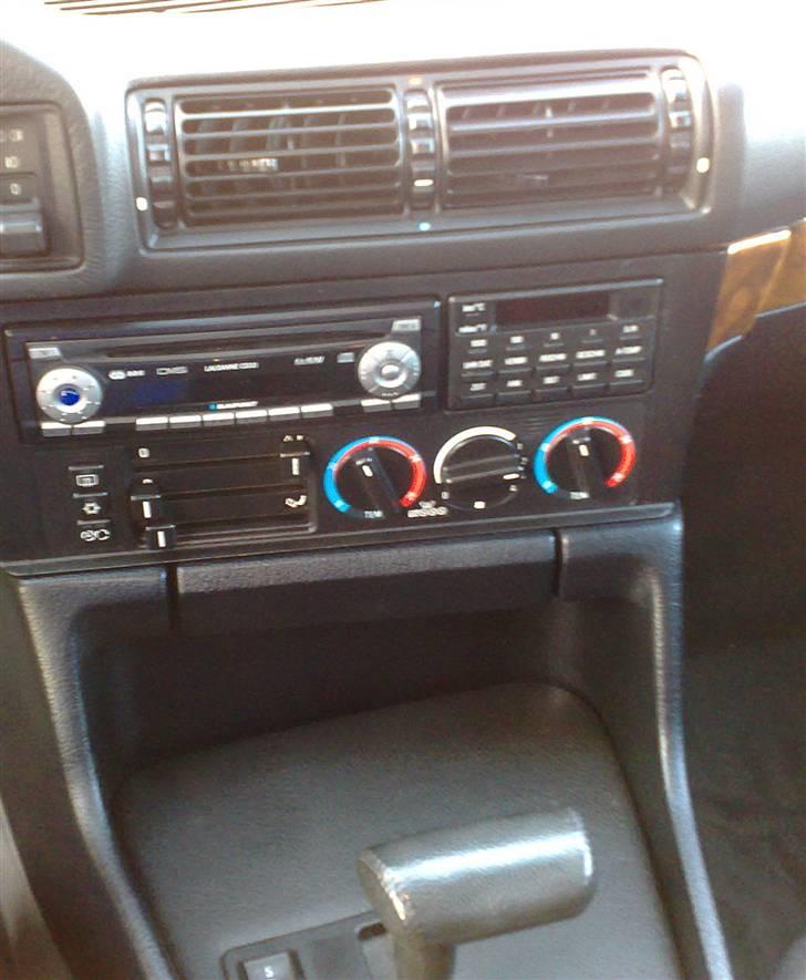 BMW 525i touring totalskadet billede 10