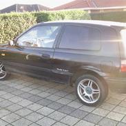 Nissan sunny twin cam    SOLGT